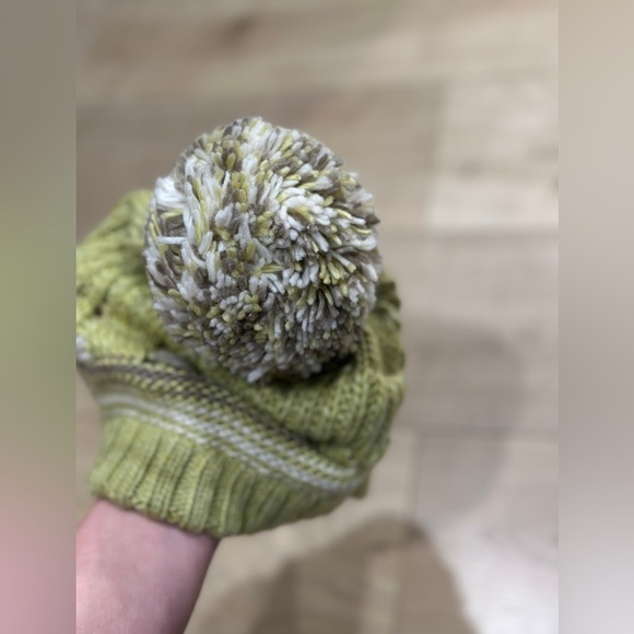 Vintage Y2K Hollister beanie with Pom‎ Pom Bella swam Elena main image 8
